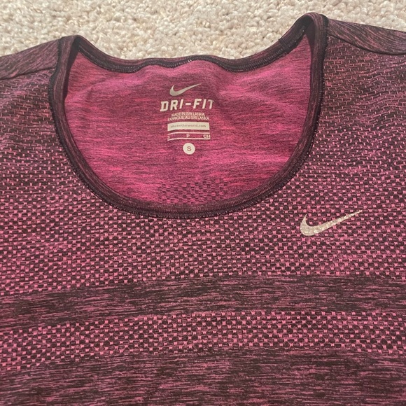 Women’s Nike Dri-Fit T-shirt - Picture 3 of 4